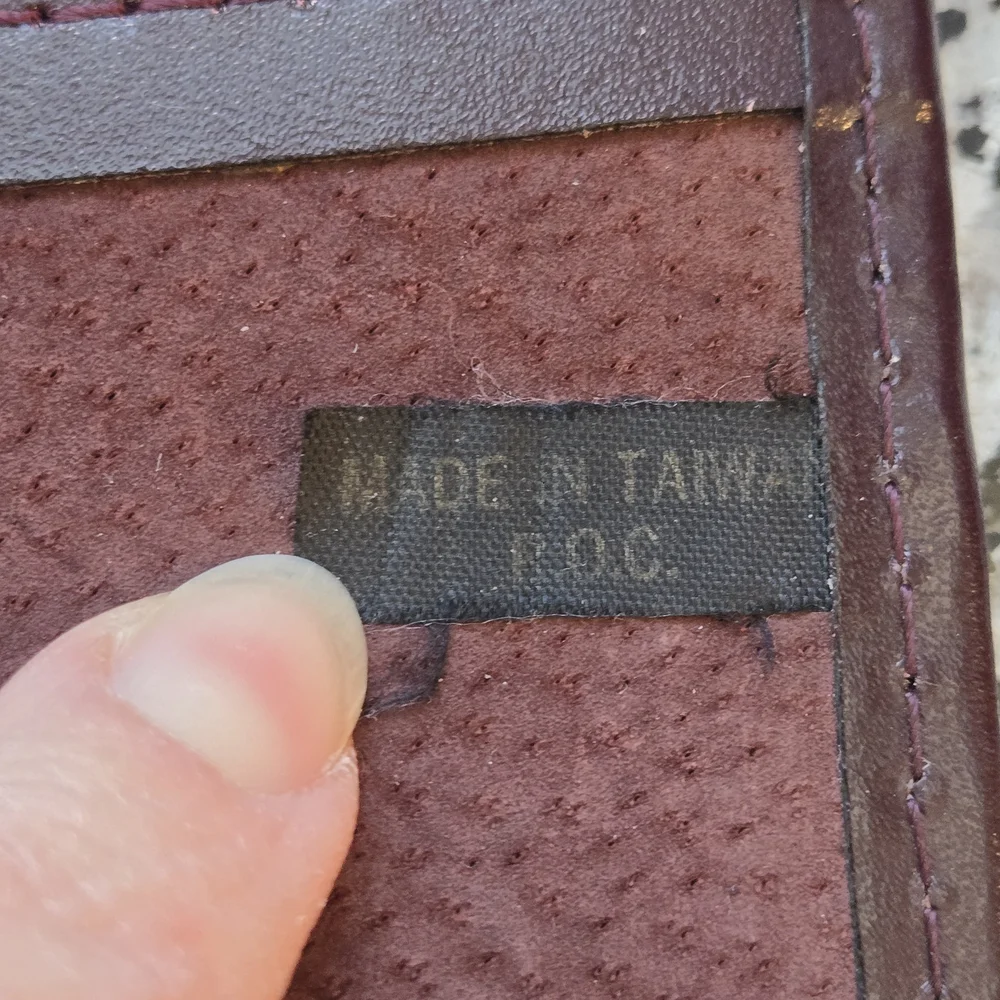 ​Vintage Burgundy Leather Portfolio / Padfolio - Monogrammed 